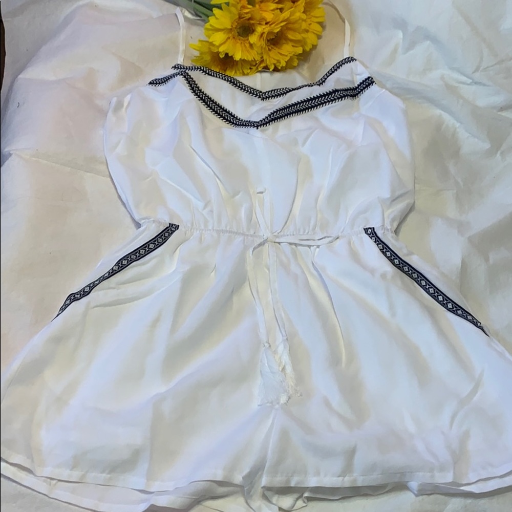 WHITE EMBROIDERY SMOCK WAIST LINED ROMPER - Picture 6 of 14